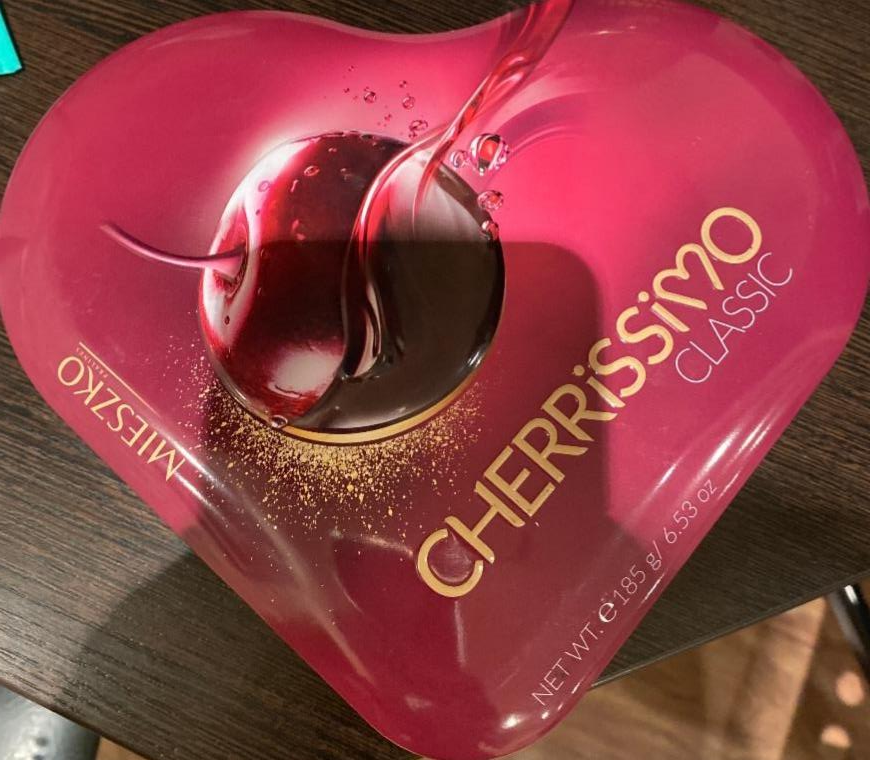 Фото - цукерки шоколадні Cherrissimo Classic Вишня з лікером Mieszko