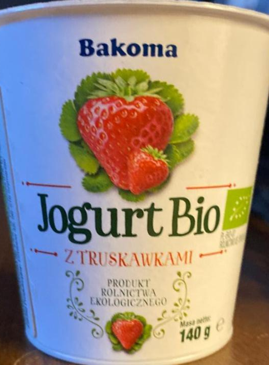 Фото - Органічний йогурт з полуницею Bakoma