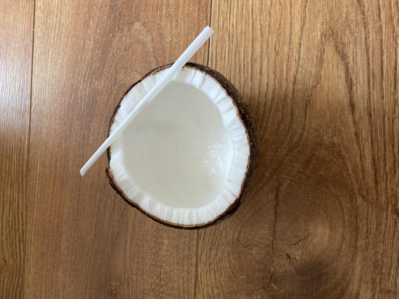 Фото - кокос свіжий, Drink&Eat