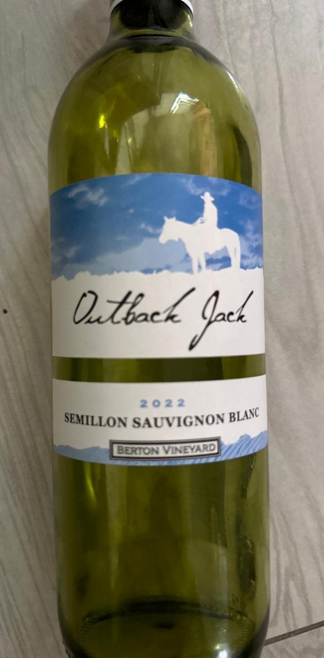 Фото - Вино біле сухе 11.5% Semillon-Sauvignon Outback Jack