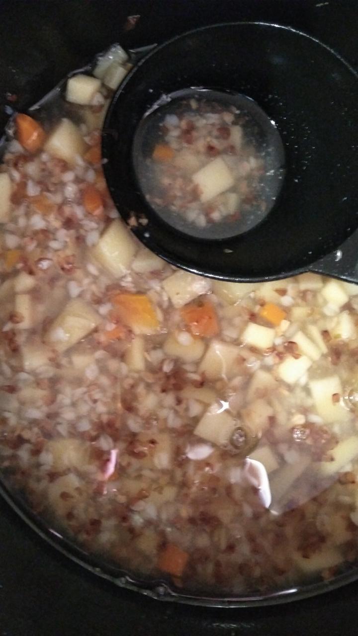 Фото - Курячий суп з гречкою та картоплею 