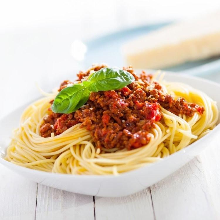Фото - спагетті з фаршем індички