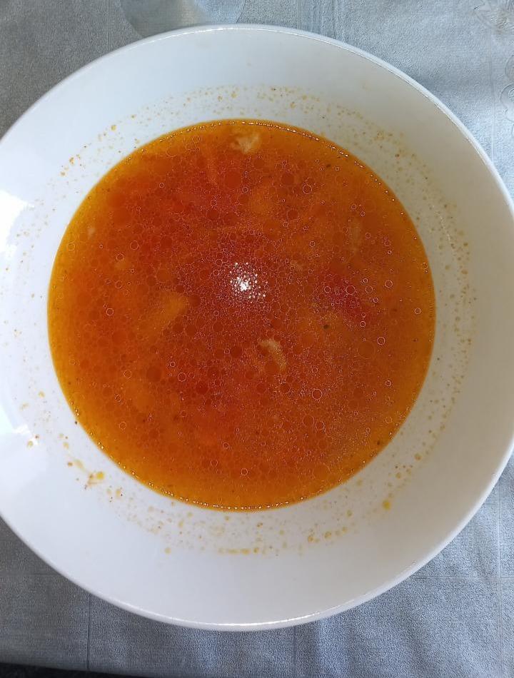 Фото - суп з помідором та рисом