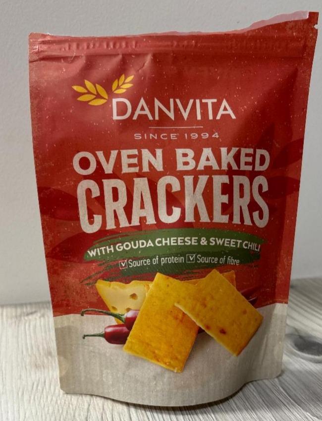 Фото - Крекер зі смаком сиру гауда і солодкого перцю Oven Baked Crackers Danvita