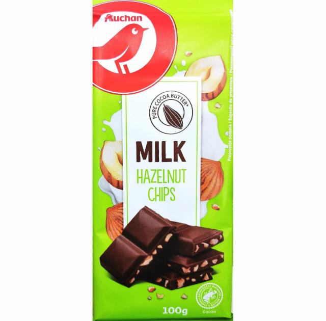 Фото - Молочний шоколад зі шматочками лісових горіхів Ашан Auchan