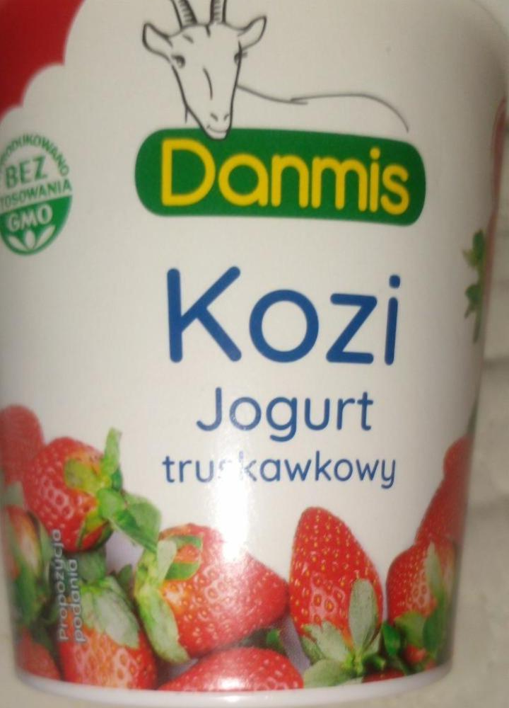 Фото - Козячий йогурт зі смаком полуниці Danmis
