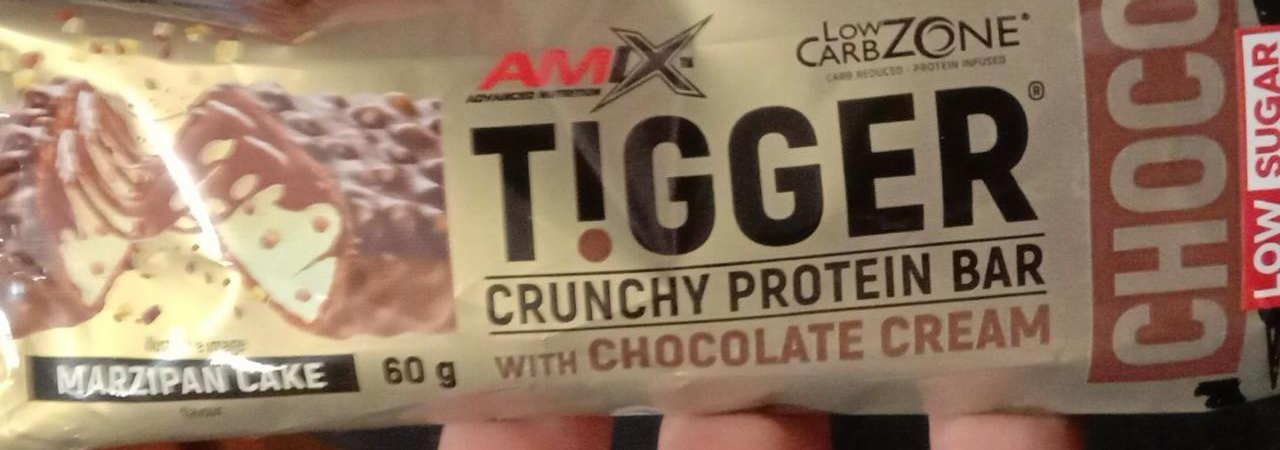 Фото - Батончик протеїновий Tigger хрусткий з шоколадним кремом Amix Nutrition