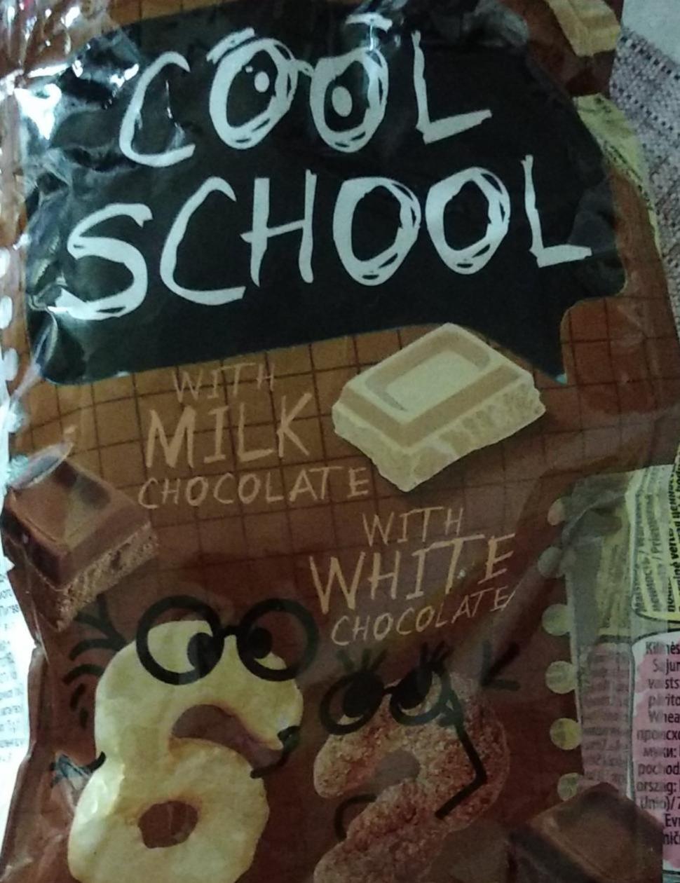 Фото - Сніданок сухий Cool School з білим та молочним шоколадом Oho!