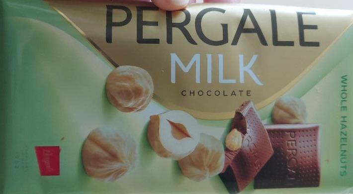 Фото - Молочний шоколад з цільними лісовими горіхами Pergale