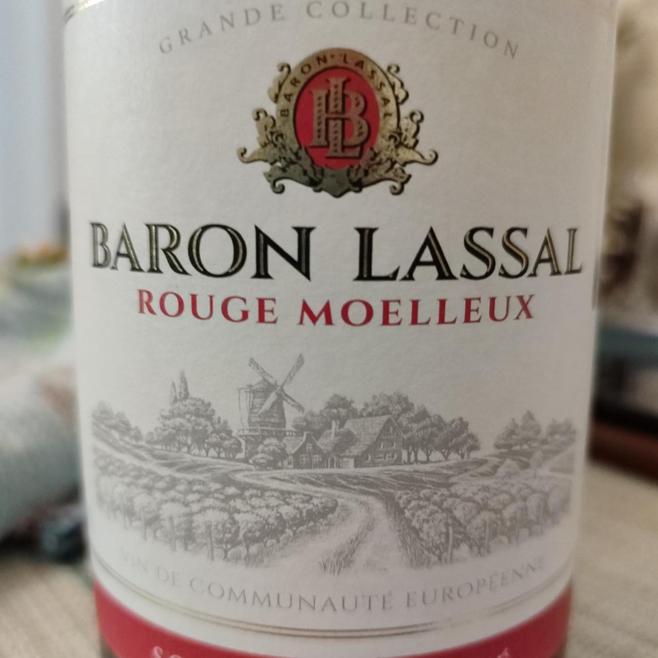 Фото - Вино червоне 11% напівсолодке Baron Lassal