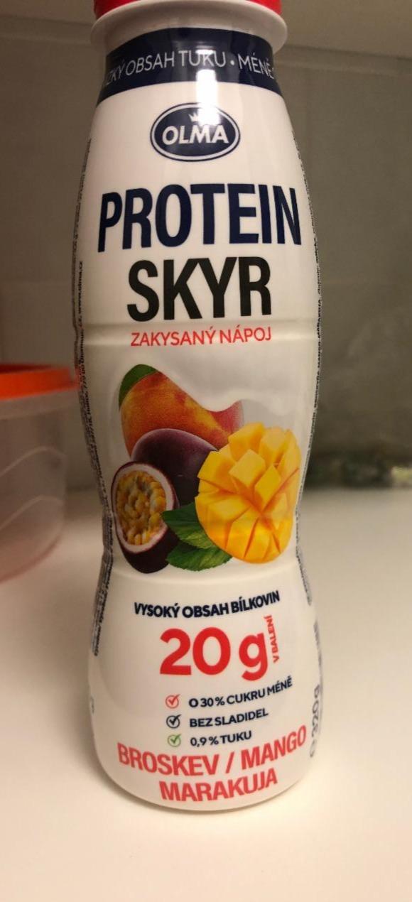 Фото - Йогурт 0.9% зі смаком персик-манго-маракуйя Protein Skyr Olma