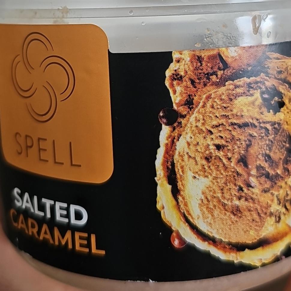 Фото - Морозиво вершкове з молочним шоколадом та шматочками солоної карамелі Salted Caramel Spell