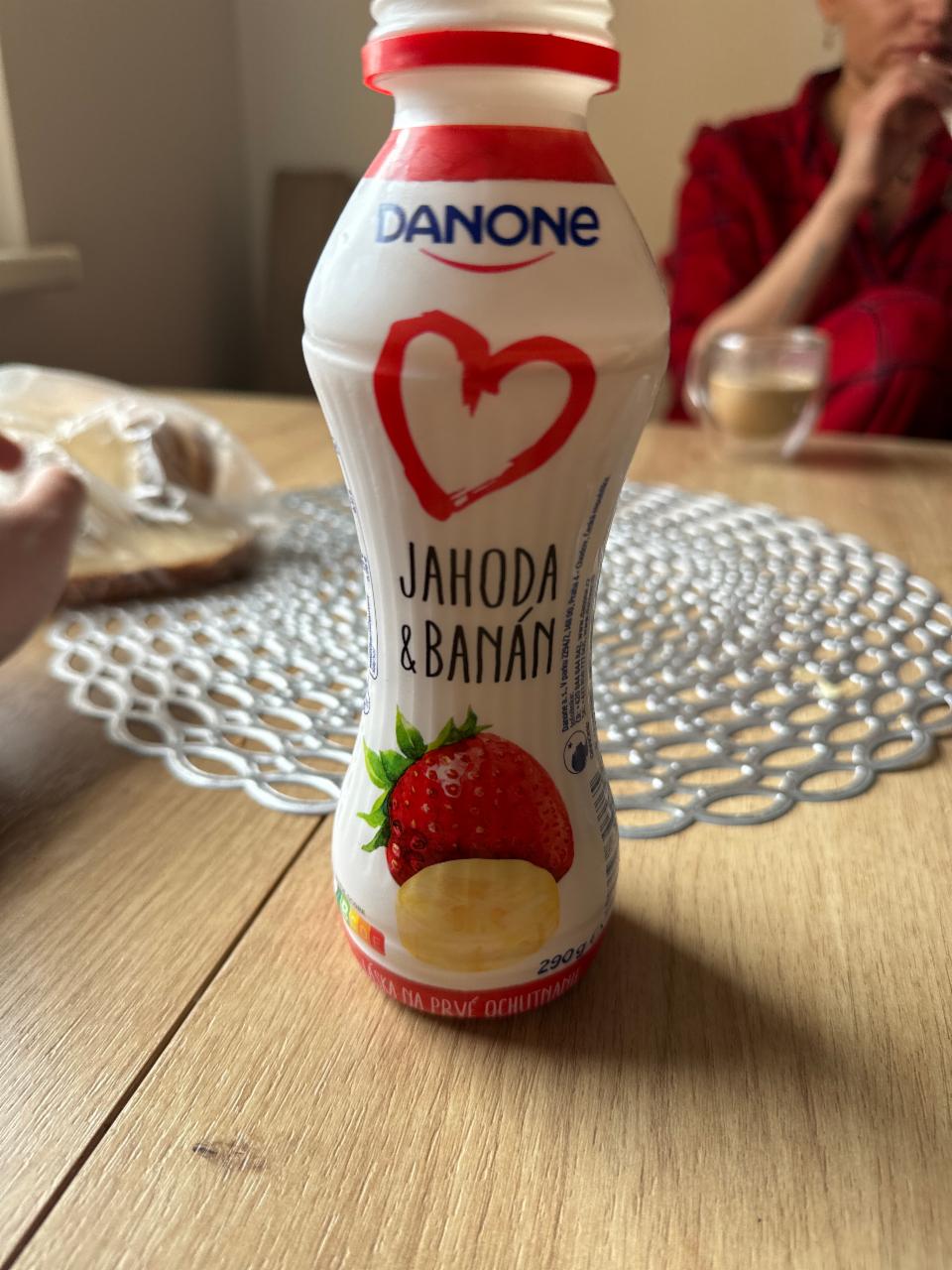 Фото - Йогурт 1.5% питний Чорниця Danone