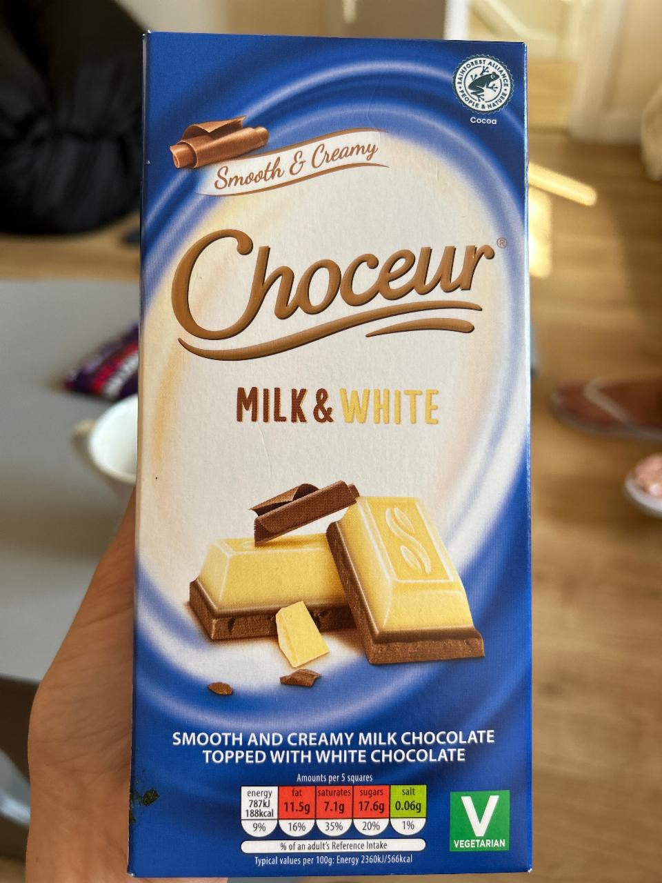 Фото - Шоколад молочний Milk & White Choceur