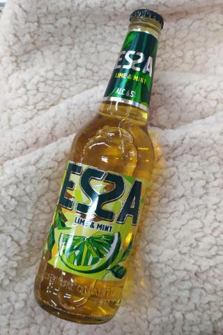 Фото - пиво спеціальне 6.5% світле зі смаком лайма і м'яти Essa Есса