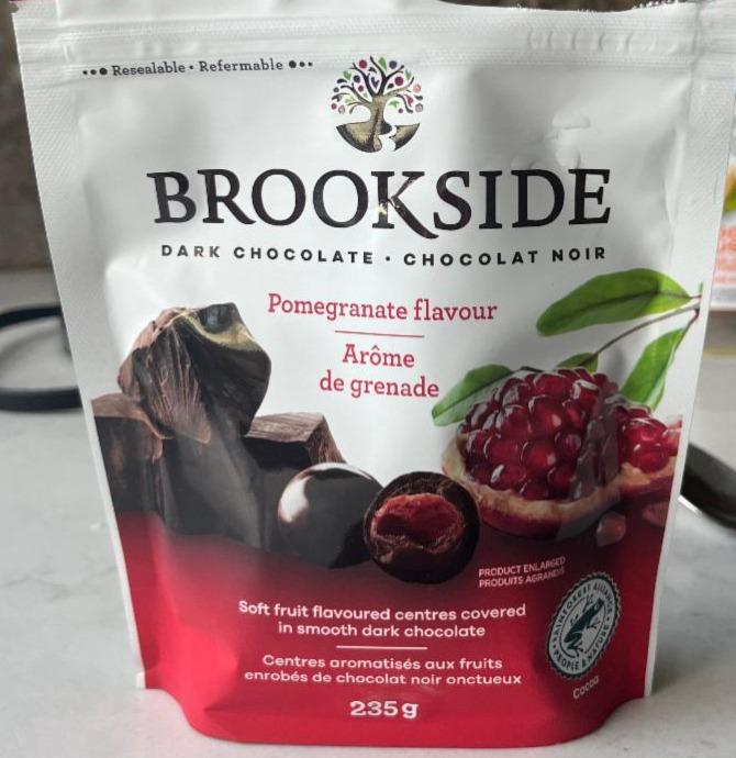 Фото - Dark Chocolate Pomegranate flavour Brookside