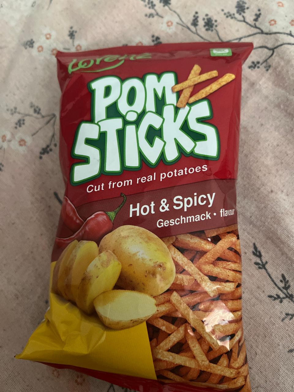 Фото - Снеки картопляні Hot & Spicy Pom Sticks Lorenz