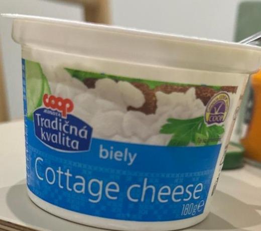 Фото - Сир кисломолочний 4.2% Cottage Cheese Coop