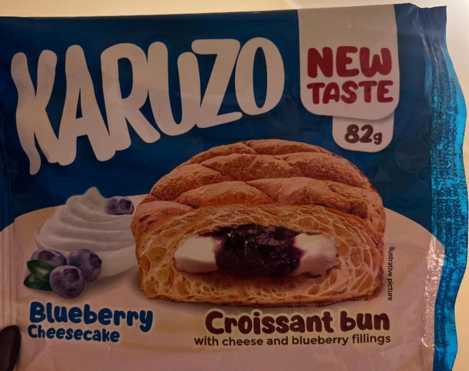 Фото - Croissant bun blueberry cheesecake Karuzo