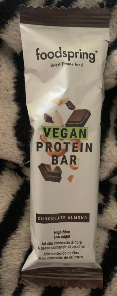 Фото - Батончик протеїновий Шоколад-Мигдаль Vegan Protein Bar Foodspring