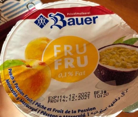 Фото - Йогурт 0.1% зі смаком персик-маракуя Fru Fru Bauer