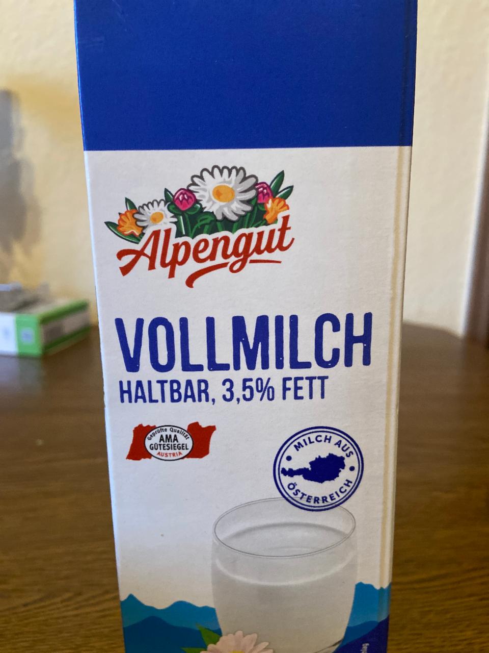Фото - Молоко 3.5% Vollmilch Alpengut
