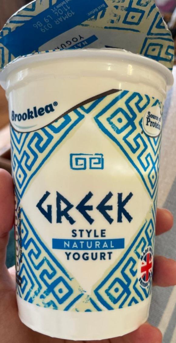 Фото - Greek style naturale yogurt Brooklea