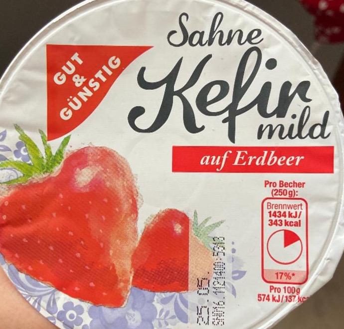 Фото - Sahne Kefir mild auf Erdbeer Gut & Gunsting