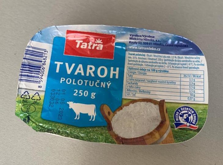 Фото - Сир кисломолочний напівжирний Tvaroh Polotucny Tatra
