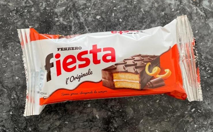 Фото - Бісквіт класичний в молочному шоколаді Fiesta Ferrero