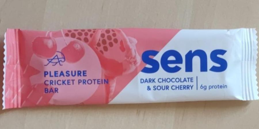 Фото - Батончик протеїновий Protein Bar Dark Chocolate & Sour Cherry Sens