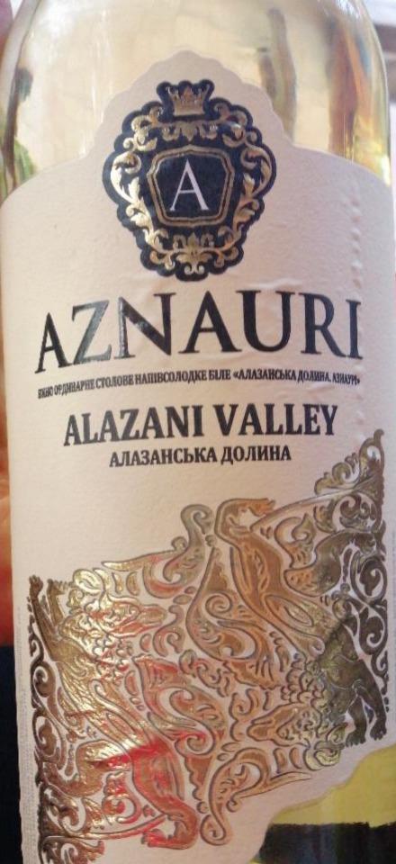 Фото - Вино ординарне напівсолодке біле Алазанська Долина Aznauri
