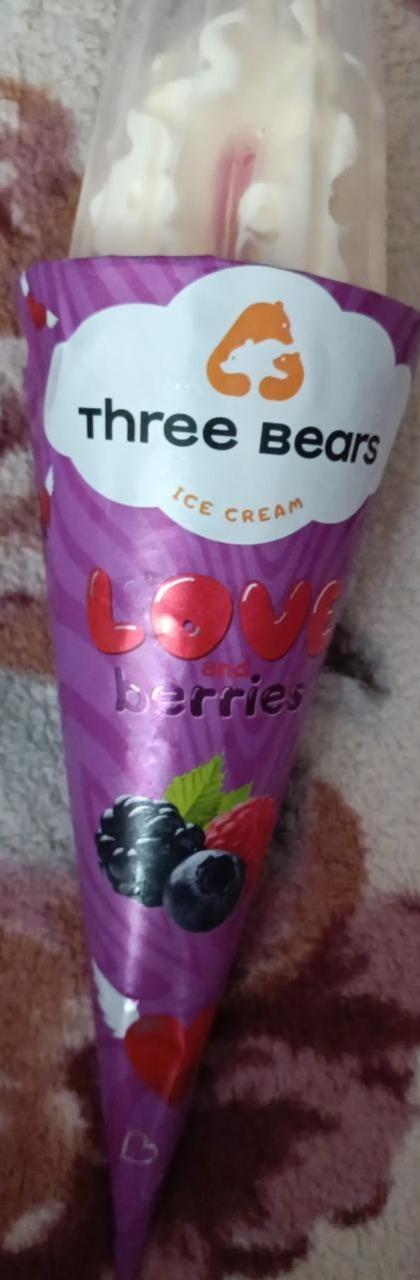 Фото - Морозиво зі смаком лісові ягоди у вафельному ріжку Три ведмеді