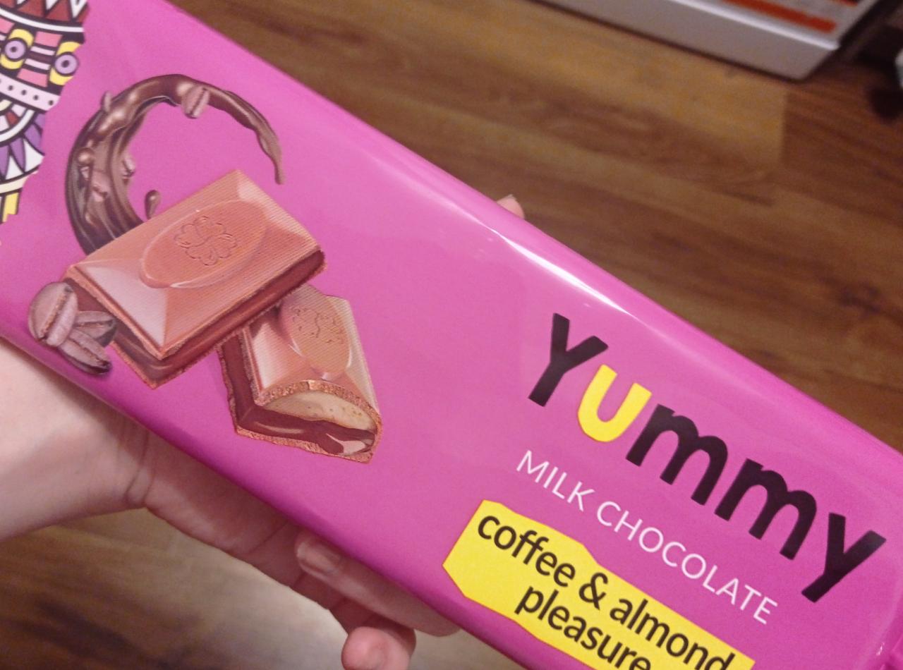 Фото - Шоколад молочний зі смаком кави та мигдалю Milk Chocolate Yummy