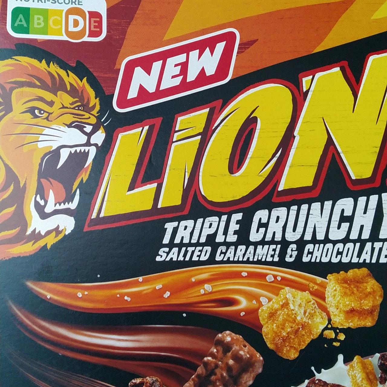 Фото - Пластівці Lion Triple Crunchy з солоною карамеллю та шоколадом Nestle