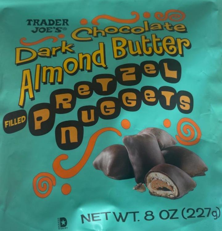 Фото - Dark Chocolate Almond Butter Filled Pretzel Nuggets Trader Joe's