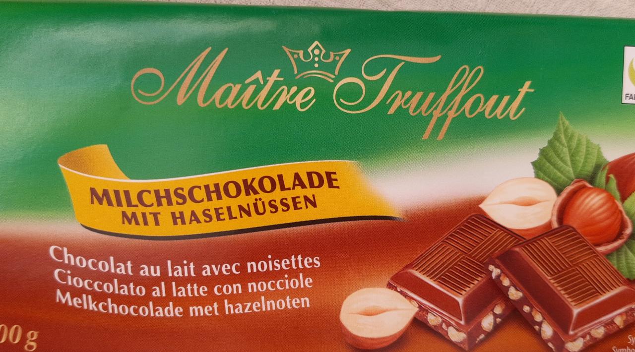 Фото - Шоколад молочний з лісовими горіхами Maitre Truffout