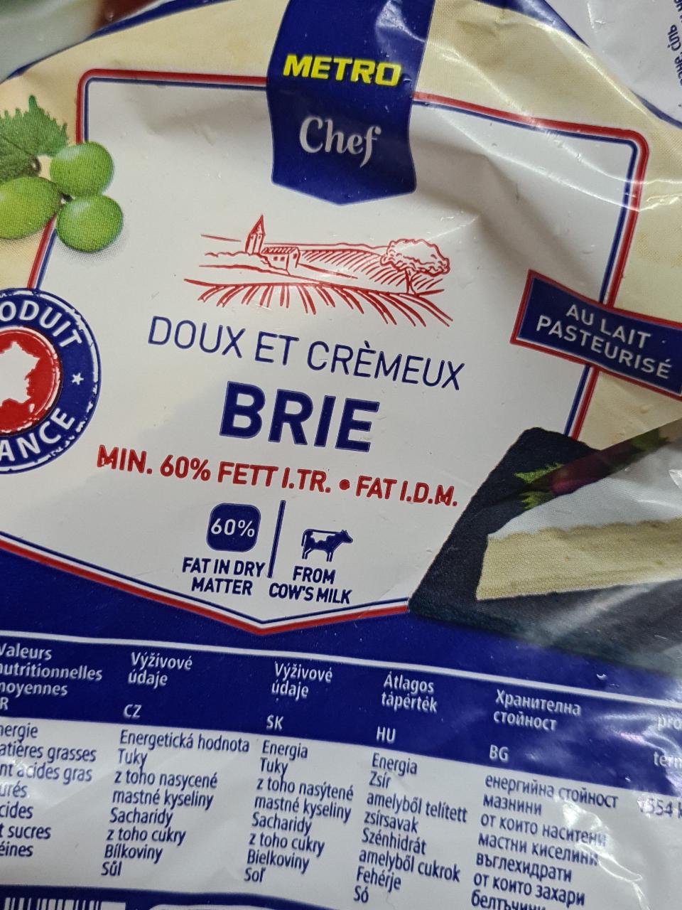 Фото - Сир м'який Brie Metro Chef