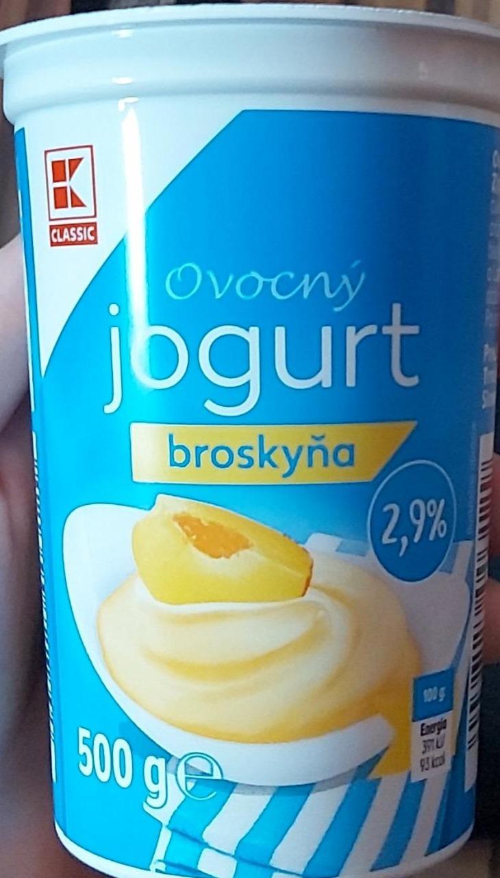 Фото - Йогурт 2.9% фруктовий персиковий Jogurt Broskyňa K-Classic