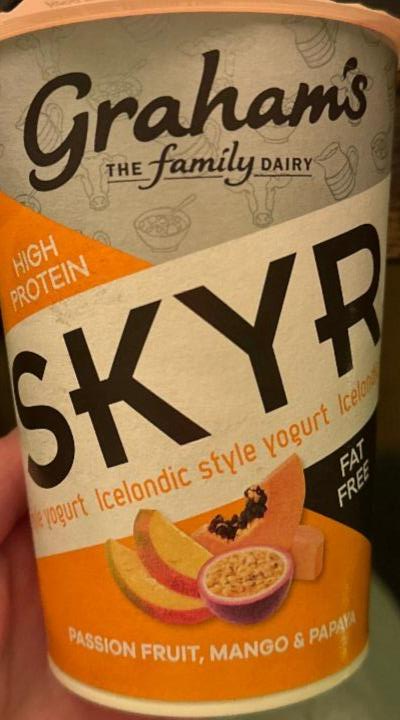 Фото - Yogurt Skyr Style Icelandic Passion Fruit, Mango & Papaya Graham's The Family Dairy