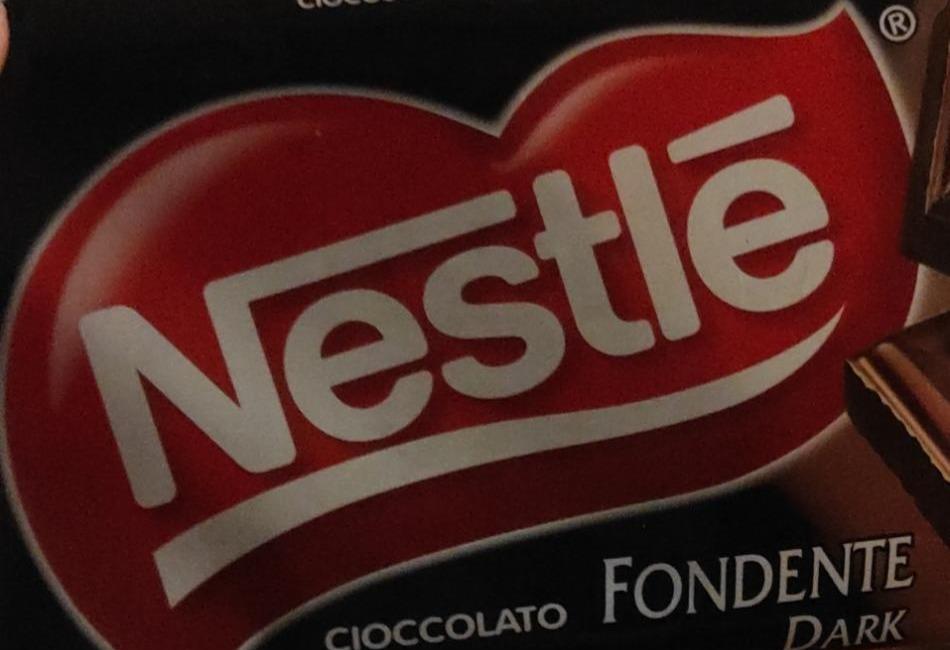 Фото - Чорний шоколад Nestlé