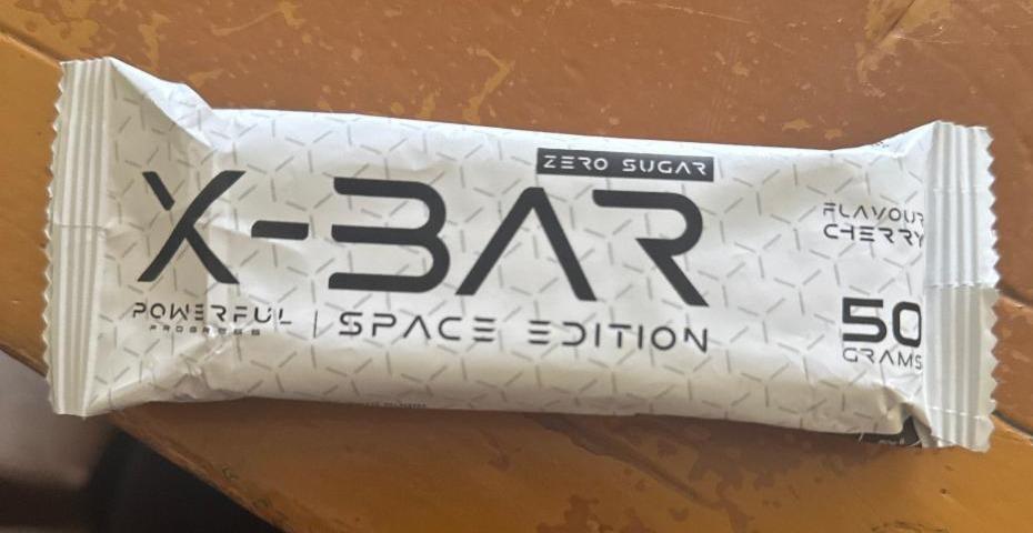 Фото - Батончик з вишневим смаком без цукру Space Edition X-Bar