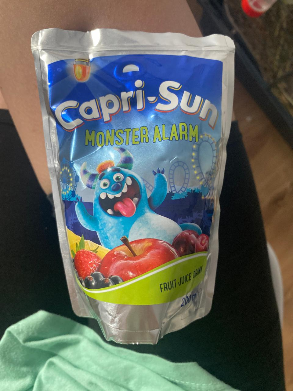 Фото - Напій соковий фруктовий Monster Alarm Capri-Sun