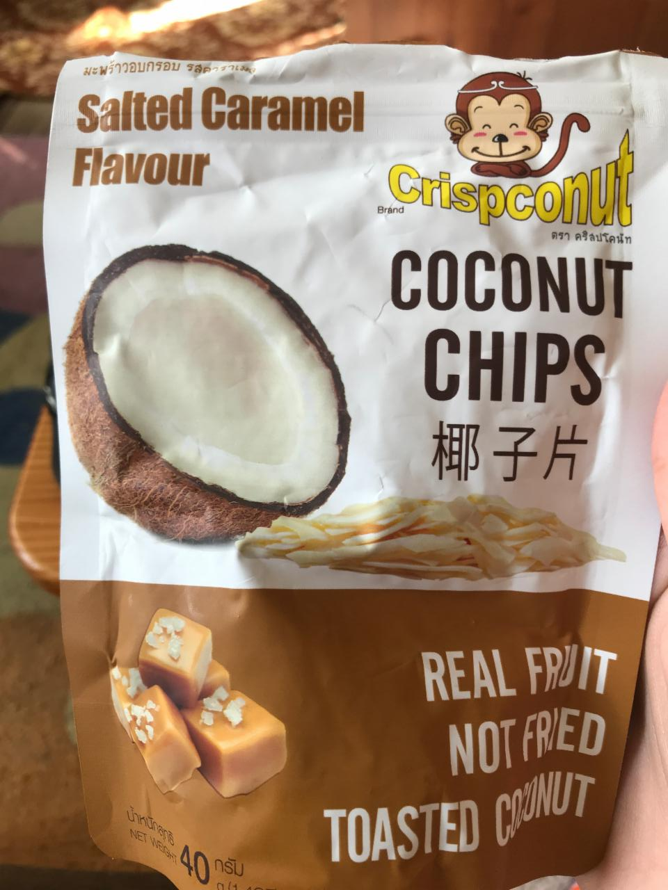 Фото - Чіпси кокосові зі смаком солоної карамелі Coconut Chips Crispconut