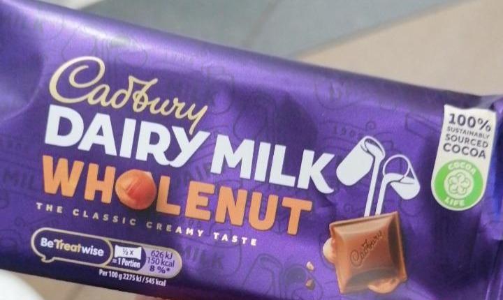 Фото - Dairy Milk Wholenut Cadbury