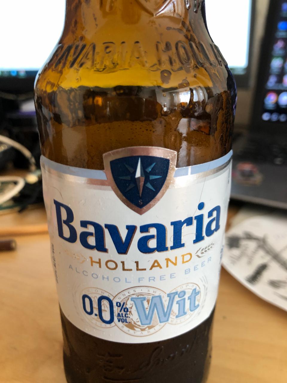 Фото - Пиво світле безалкогольне пшеничне Bavaria