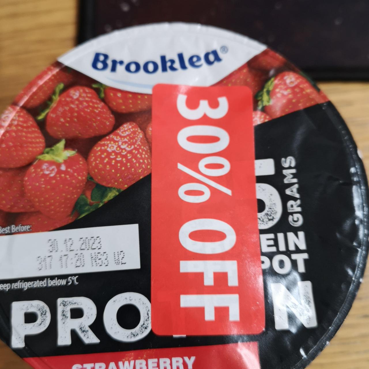 Фото - Йогурт протеїновий зі смаком полуниці Protein Yogurt Strawberry Brooklea