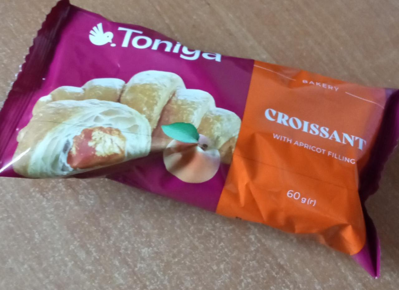 Фото - Круасан з абрикосом Croissant Toniya