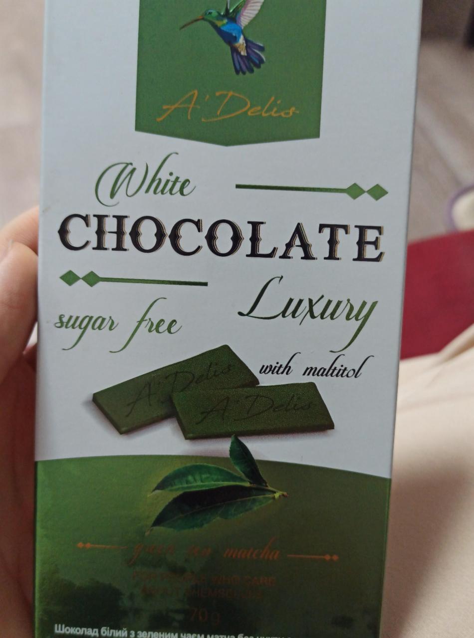 Фото - Шоколад білий з зеленим чаєм матча без цукру A'Delis