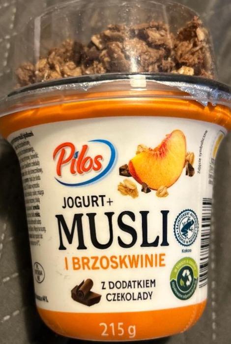 Фото - Musli + musli brzoskwinie z dodatkiem czekolady Pilos